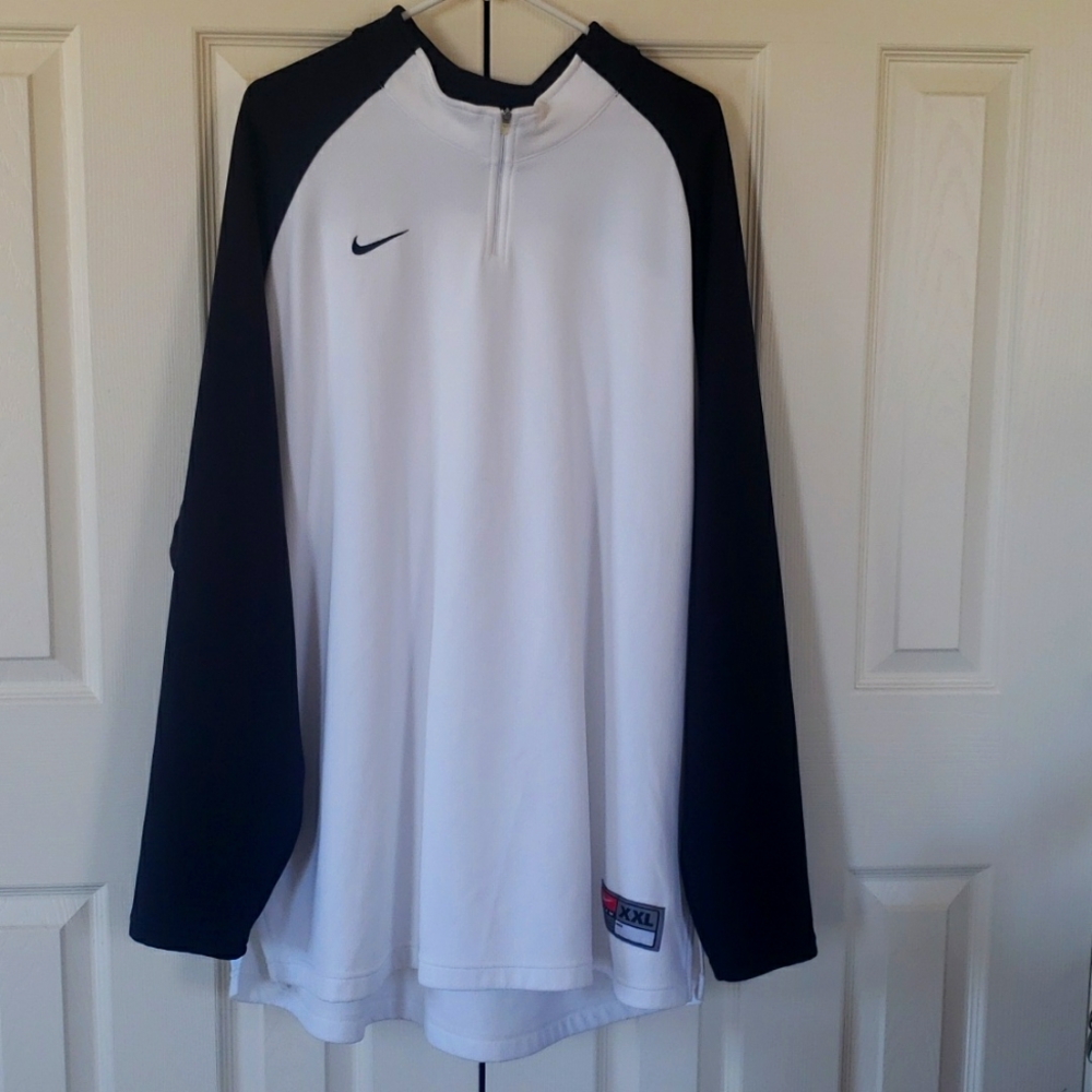Nike pull over